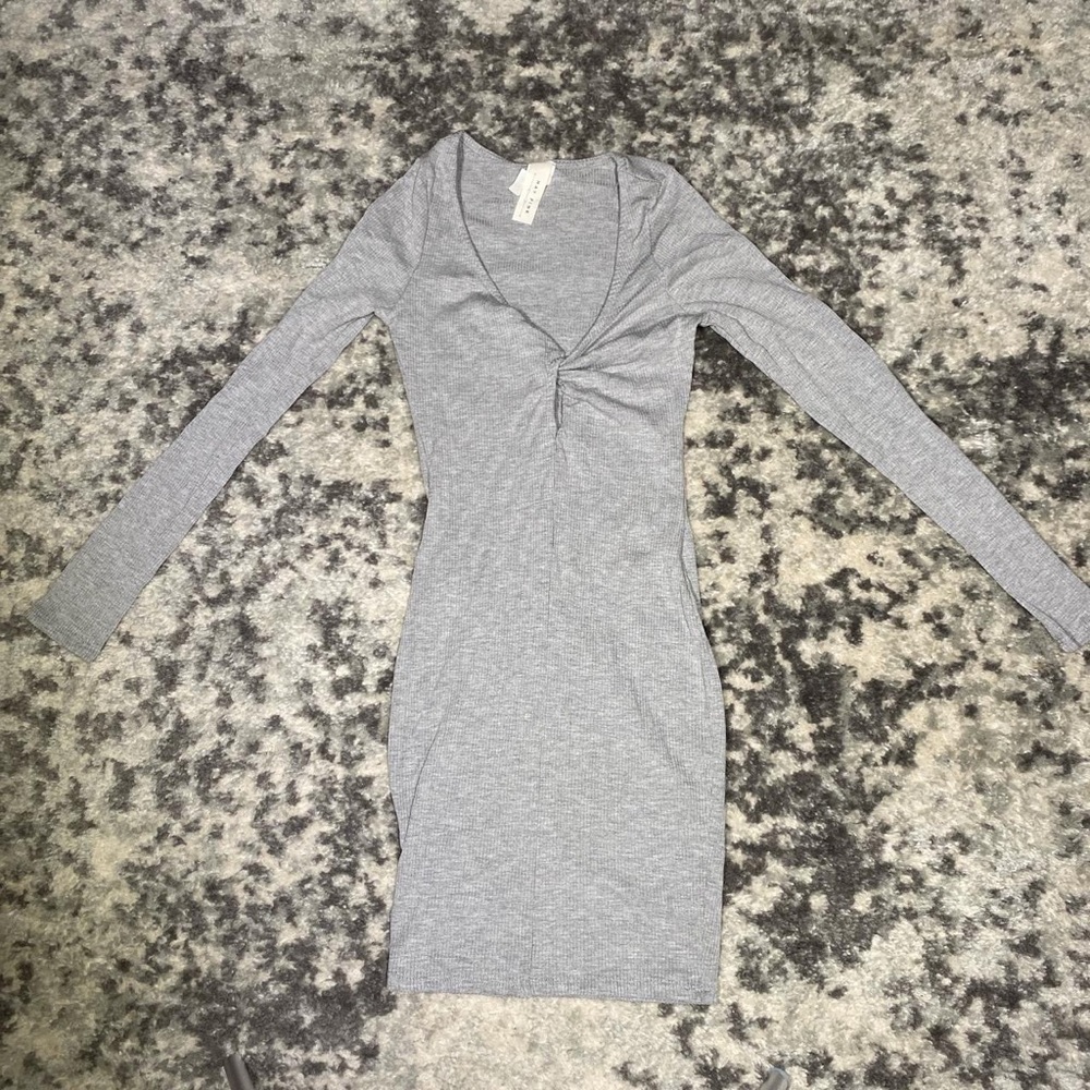 Gray long sleeve dress